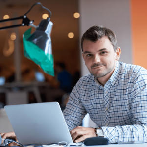 Personas físicas 4 - Arturo Mesinas